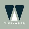 Logo VICKYWOOD - Provence Van Week End - Festival 100% VANLIFE en Provence